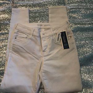 White old navy Jeans. Rockstar Mid-Rise size 4 new